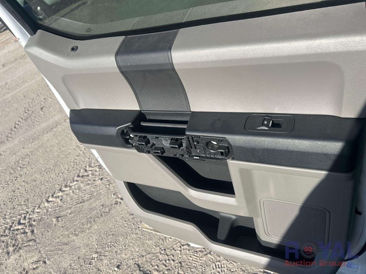 2019-ford-f150-image-18