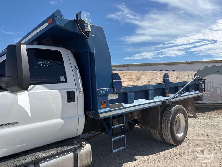 2017-ford-f650-image-15