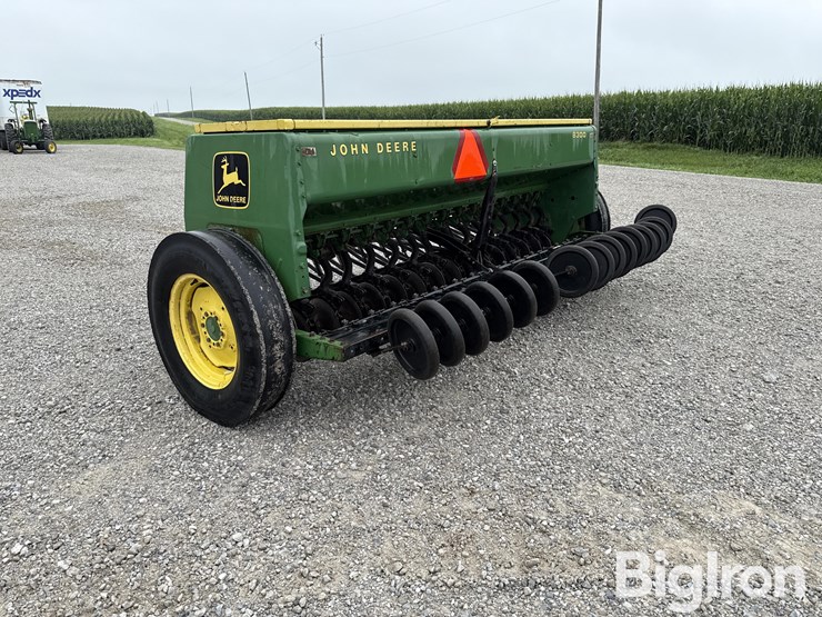 john-deere-8000-image-7