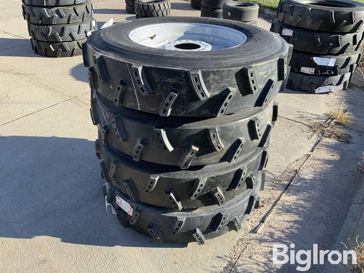 11r24.5-pivot-tires-&-rims-image-7