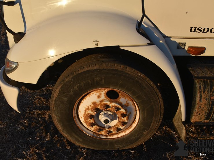 2007-international-8600-image-13