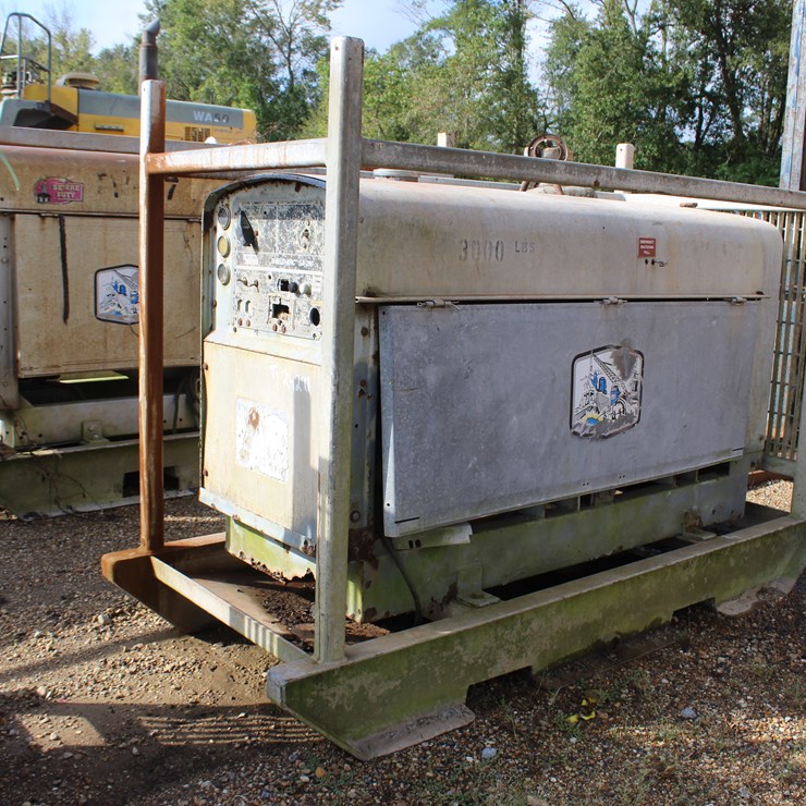 #2555 • LINCOLN WELDER | PARTS OR REPAIR