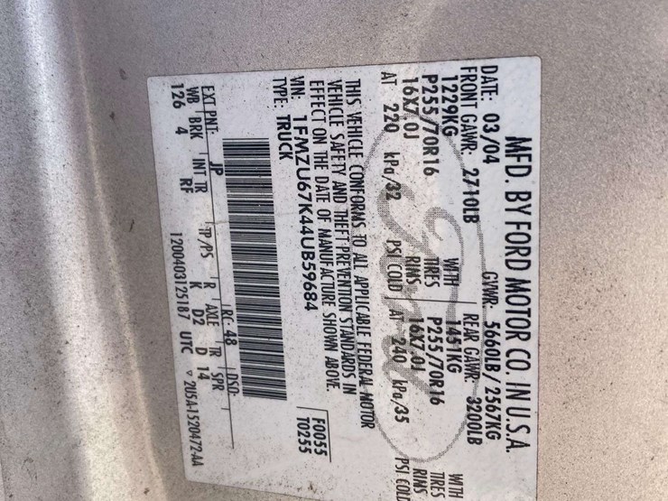 2004-ford-explorer-sport-trac-image-4