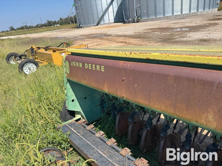 john-deere-8300-image-20