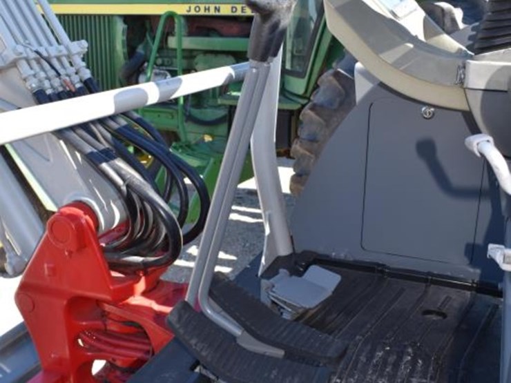 takeuchi-tb230-image-12