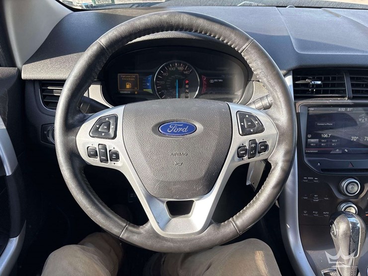 2011-ford-edge-image-10