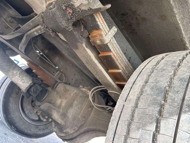 2002-international-4700-image-32