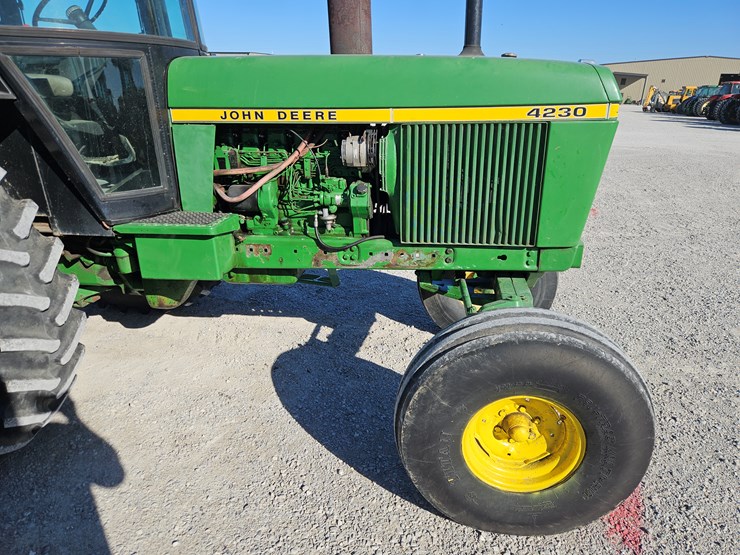 1974-john-deere-4230-image-3