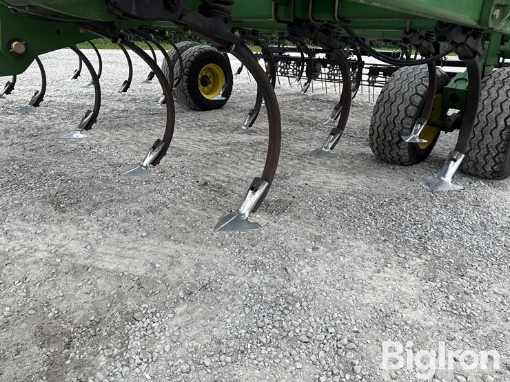 john-deere-2210-image-15