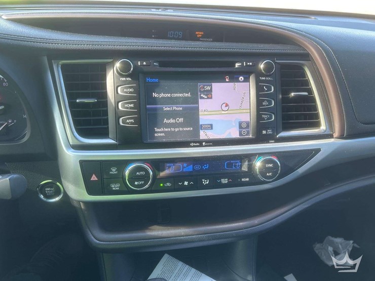 2015-toyota-highlander-image-23