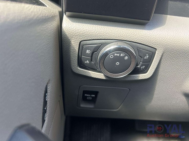 2019-ford-f150-image-17