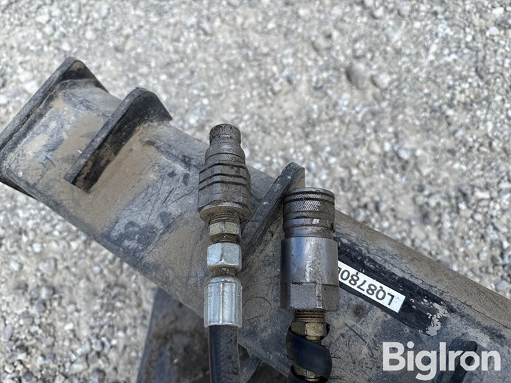 skid-steer-post-&-tree-puller-image-9