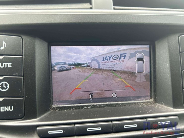 2018-ford-explorer-image-29