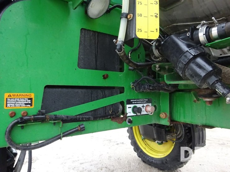 2015-john-deere-r4038-image-93