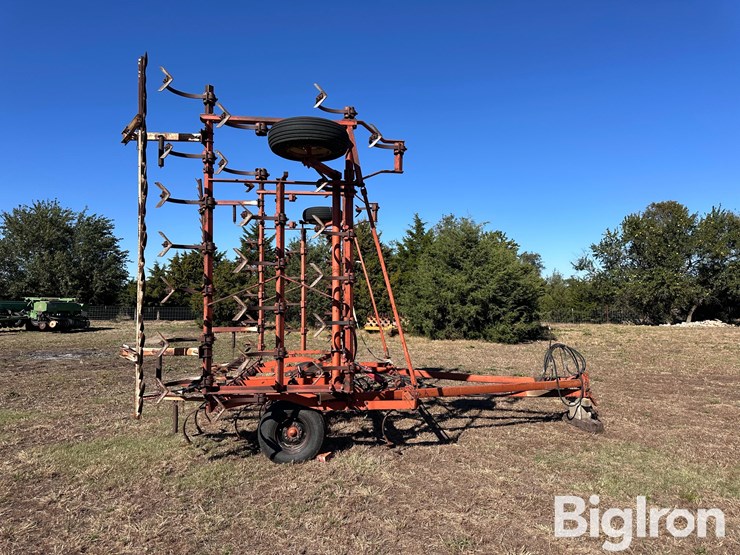 allis-chalmers-1350-image-4