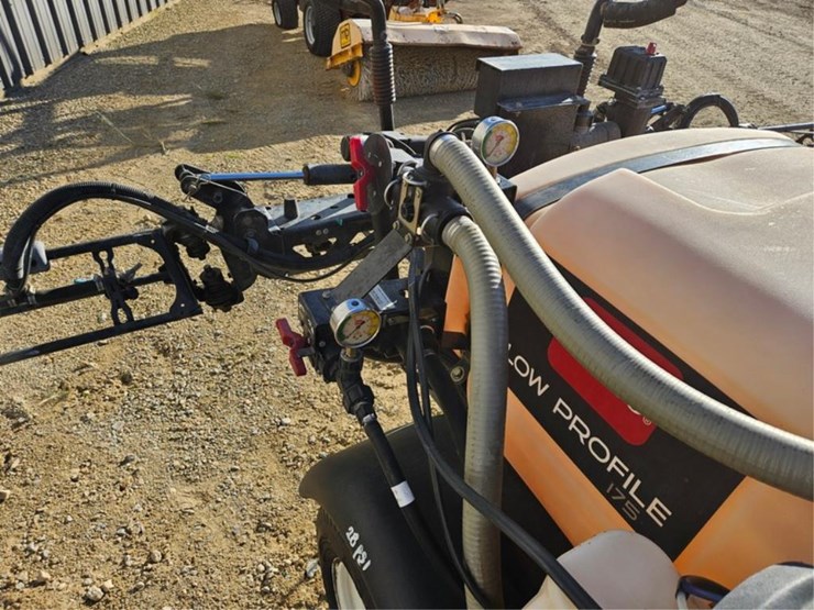 toro-multi-pro-1250-image-35