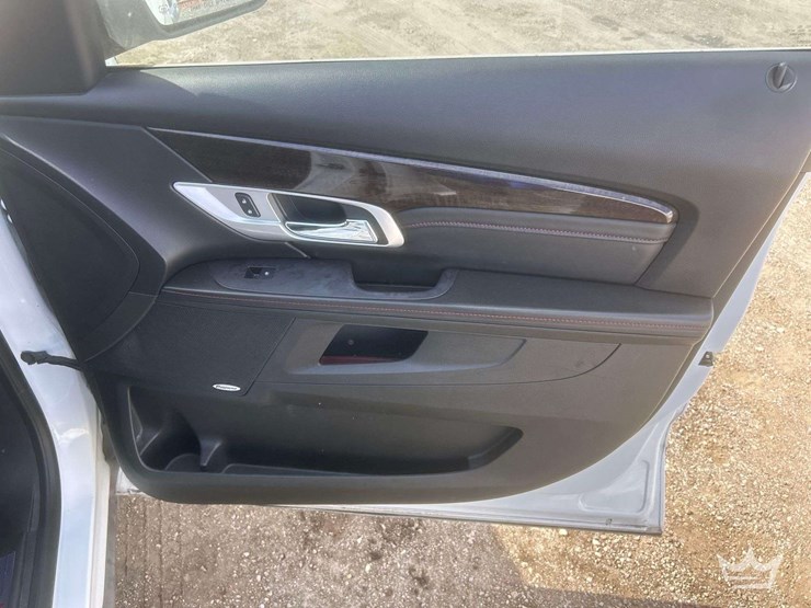 2015-gmc-terrain-suv-image-13