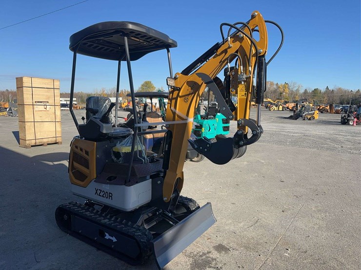 2025-cfg-xz20r-mini-excavator-image-3