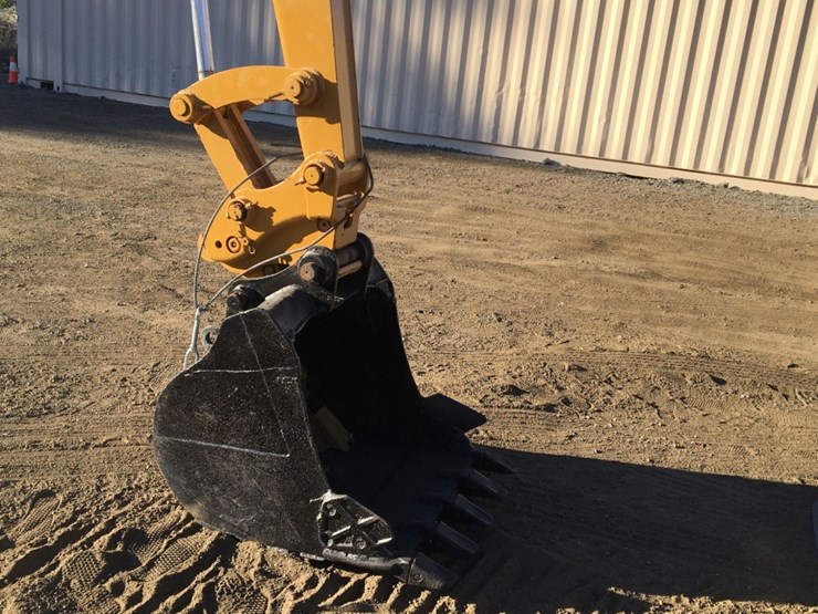 2006-caterpillar-305.5-image-9