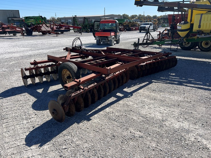 international-370-image-7