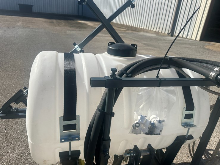 caterpillar-12-image-14