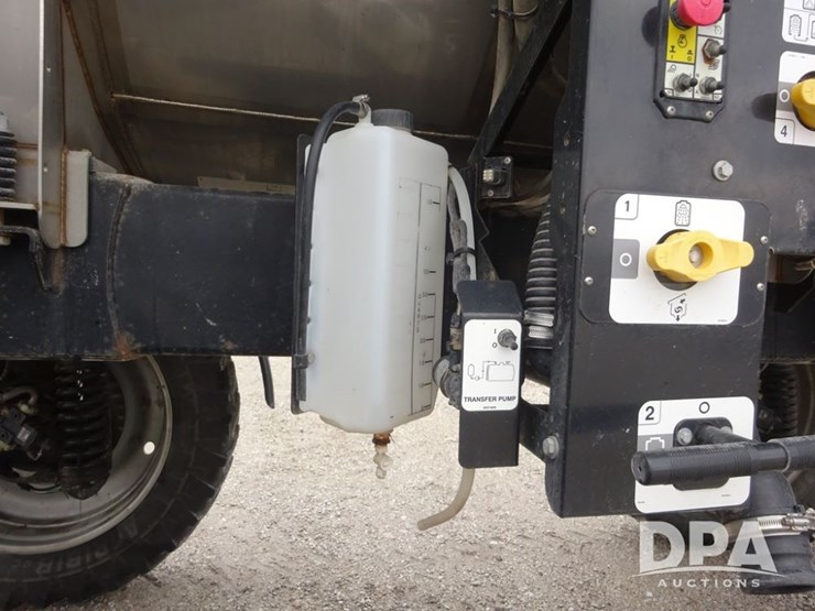 2019-case-ih-patriot-3340-image-102