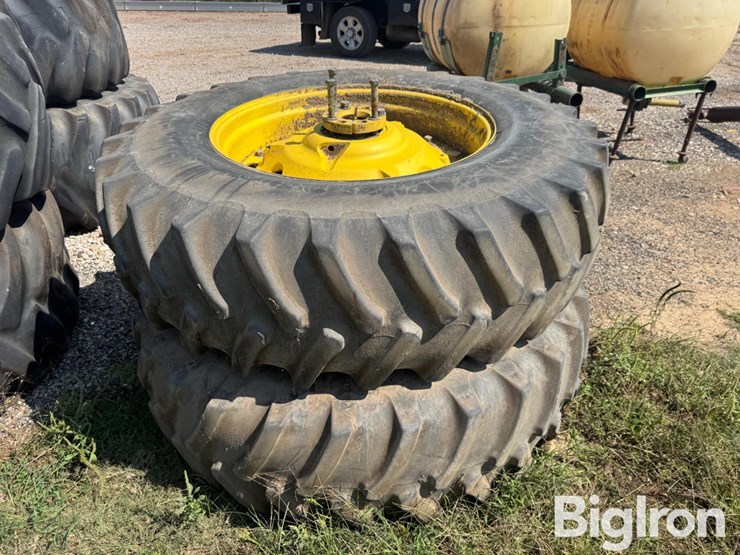tires-on-john-deere-tractor-rims-image-6