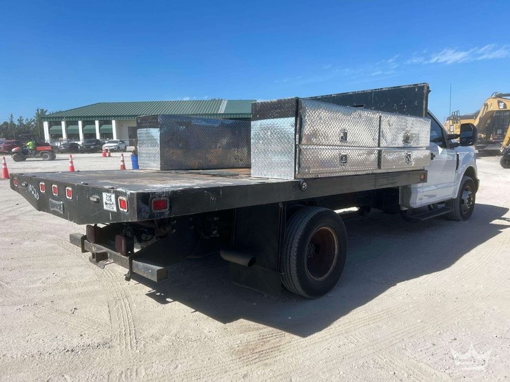 2017-ford-f350-image-3