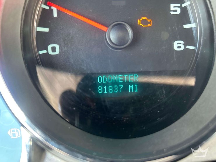 2012-chevrolet-silverado-2500hd-image-11