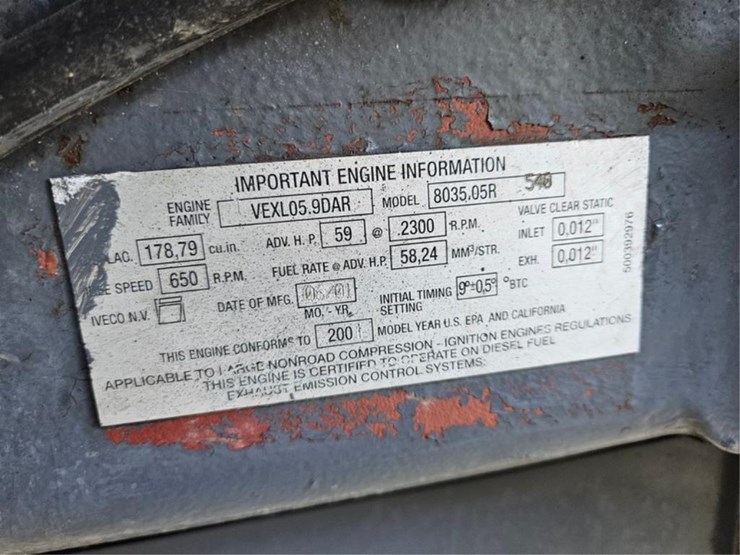 new-holland-tn65-image-47