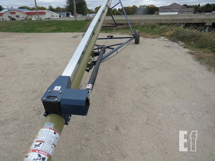 harvest-international-t852-image-8