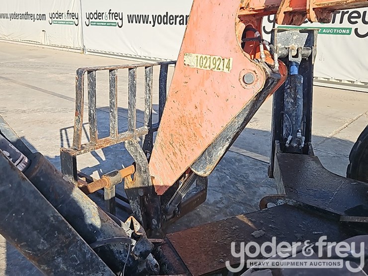 2014-sky-trak-10054-image-15