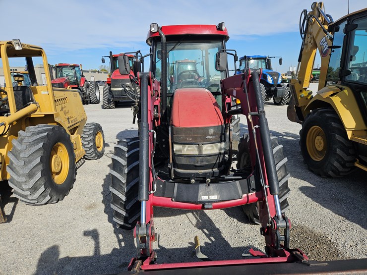 2009-case-ih-farmall-95-image-4