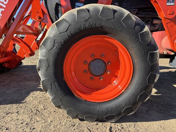 2018-kubota-m5-111d-image-17