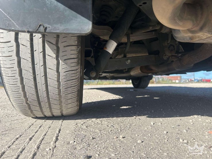 2013-nissan-rouge-suv-image-28