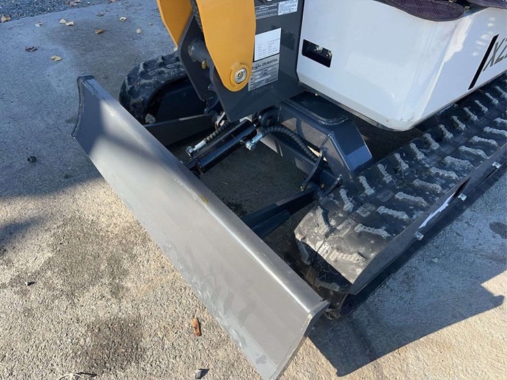 2025-cfg-xz20r-mini-excavator-image-10