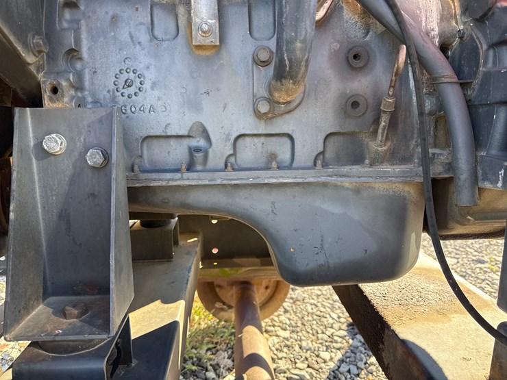 case-ih-4390-image-11