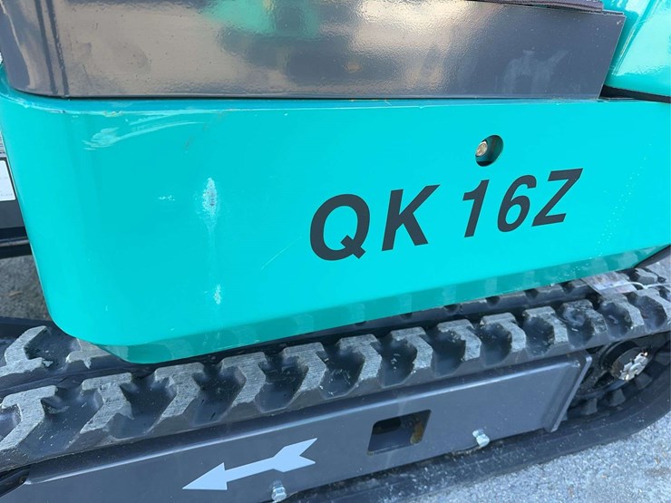 2025-cfg-qk16z-mini-excavator-image-12