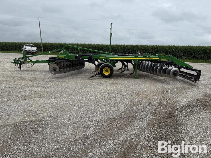 john-deere-2720-image-8