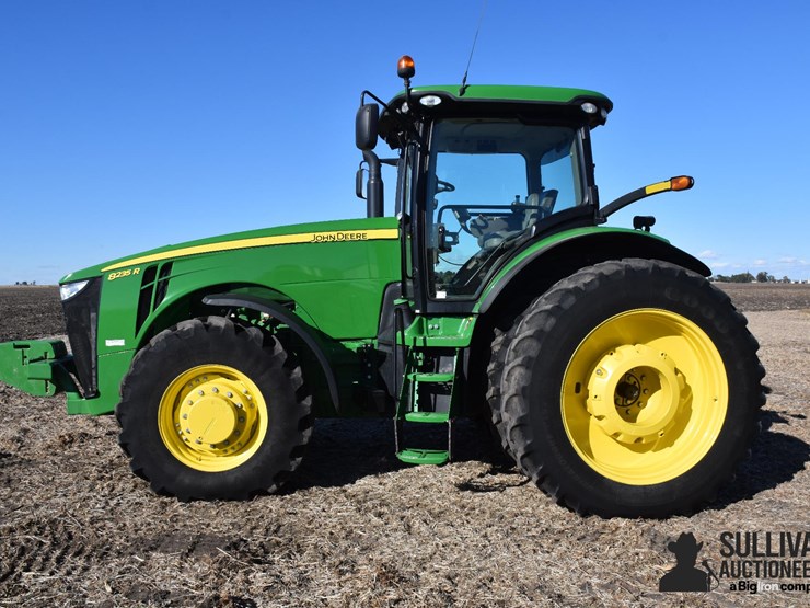 2013-john-deere-8235r-image-8