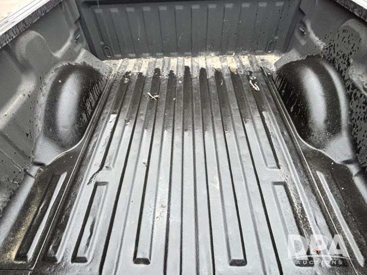 2013-ford-f150-xlt-image-32