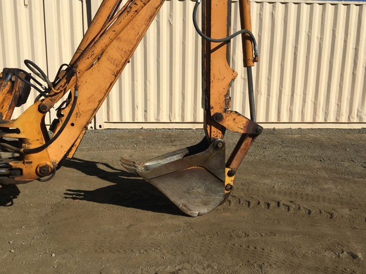 1982-case-580d-image-11