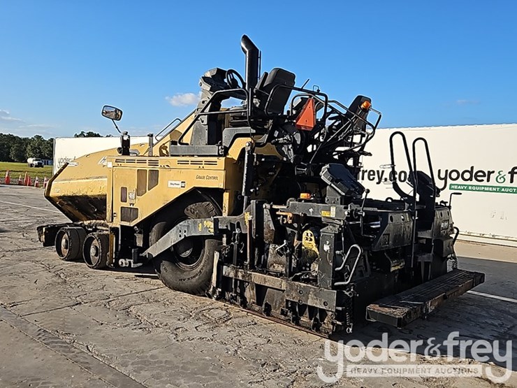 2017-caterpillar-ap-1000f-image-4