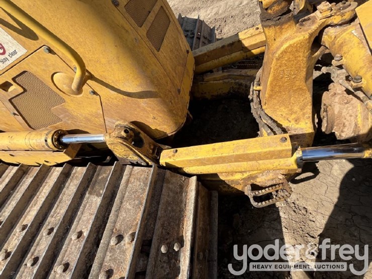 2023-komatsu-d61pxi-24-image-41