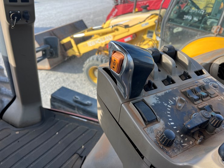 2001-case-ih-mx240-image-19