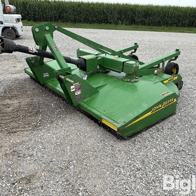 JOHN DEERE MX8