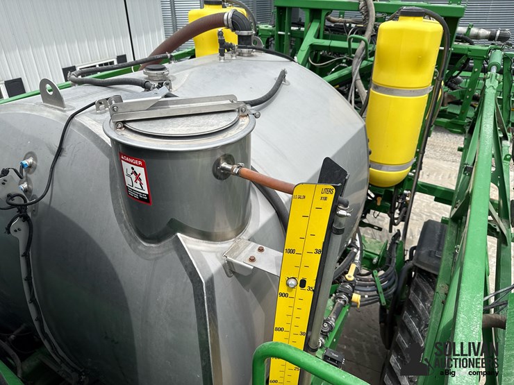 2014-john-deere-r4038-image-12