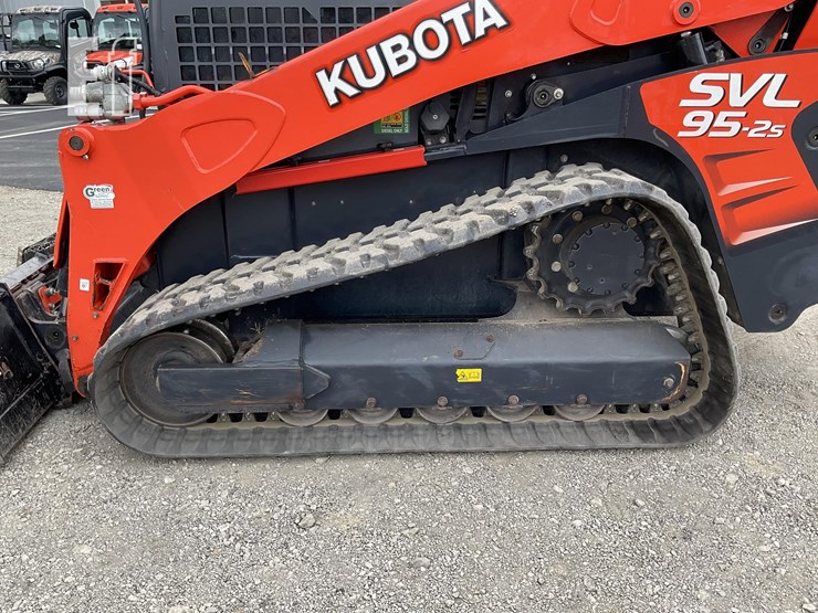 2020-kubota-svl95-2s-image-13