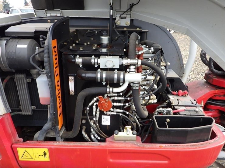 takeuchi-tb260-image-18