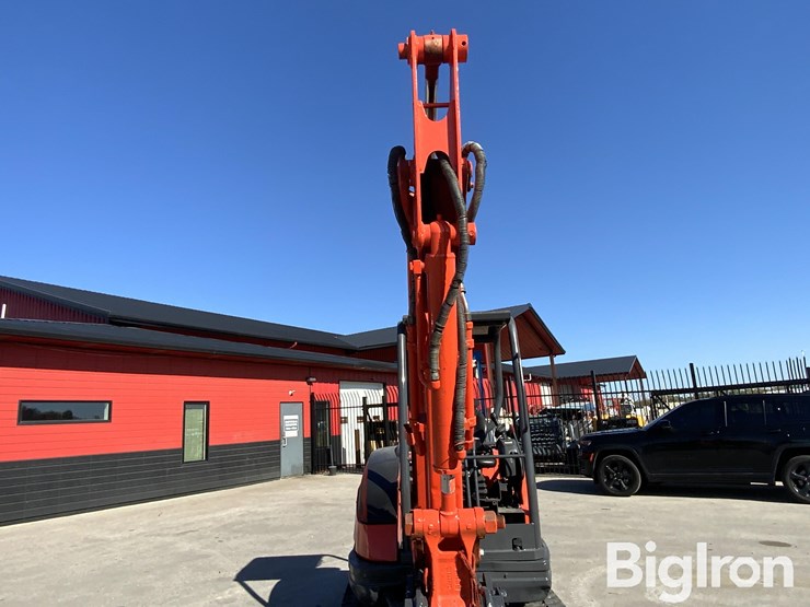 2016-kubota-kx71-3-image-11